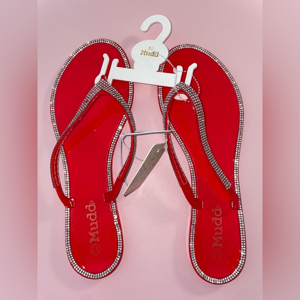 NWT Mudd Red & Sparkly Silver Sandals SIZE 8.5